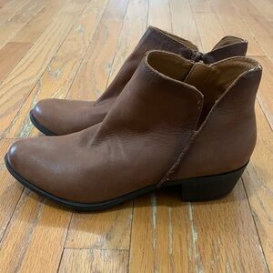 Women's Lucky Brand Brown Leather Ankle Boots Size 7M EUC
